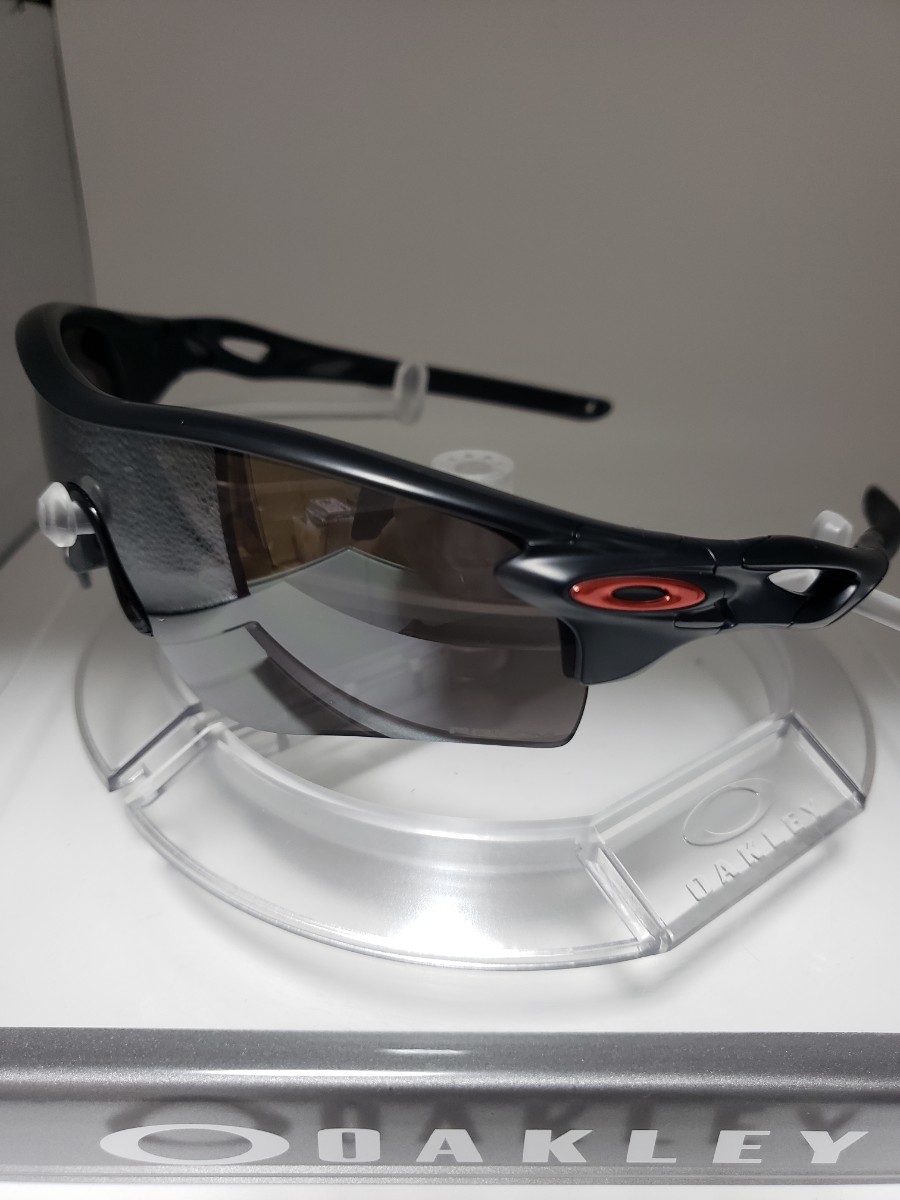 オークリー 未使用 OAKLEY サングラス o4128 シルバー ブラック 直送