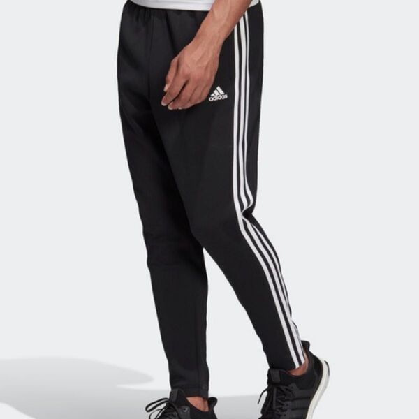 マストハブ 3ストライプス テーパード パンツアディダス adidas新品未使用Sサイズ