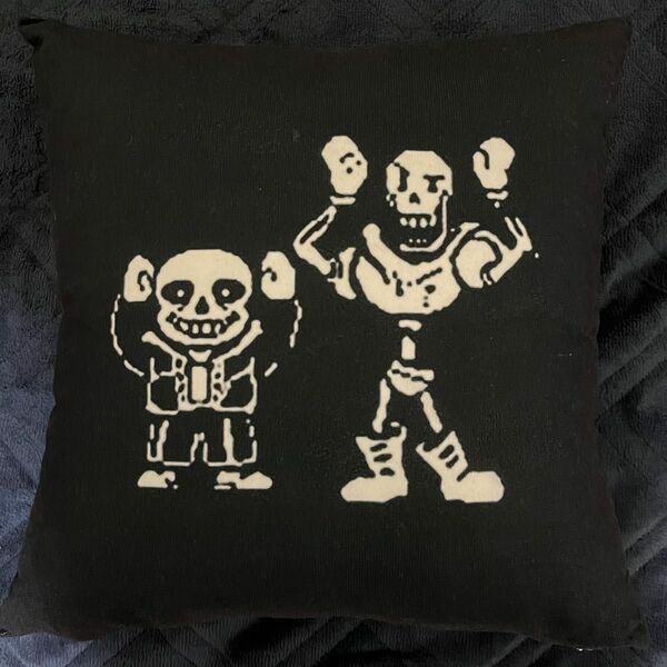 クッション アンダーテール Undertale 枕 まくら