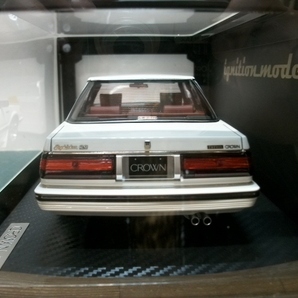 1/18 Ignition model イグニッションモデルToyota Crown (120) 2.8 Royal Saloon G Whiteトヨタ クラウン ジャンク（2054）の画像5