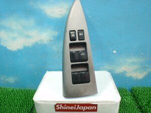 ★　E11　日産　ノート　フロント パワーウインドウ スイッチ右　マスタースイッチ　シルバー　パネル付　21533JJ