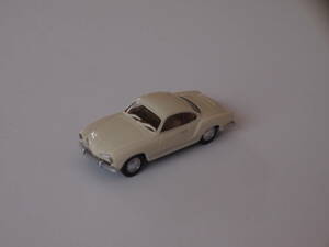 WIKING 1/87 　VW Karmann Ghia Coupe（Ivory）