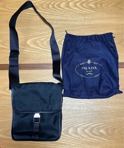 プラダ ショルダーバッグ ナイロン 斜め掛け 肩掛け PRADA ブラック 黒 V167