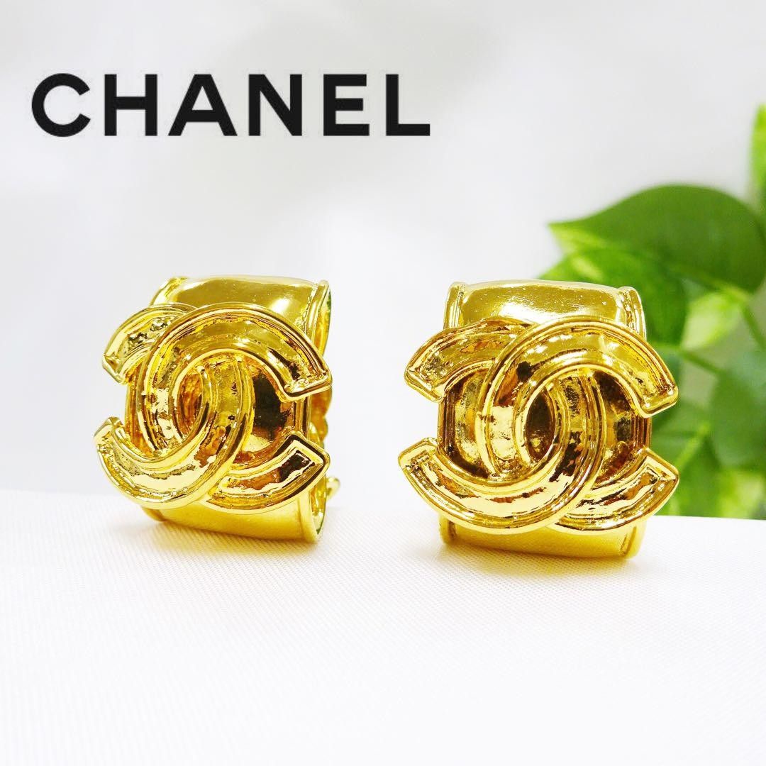 極美品】シャネル CHANEL イヤリング 耳飾り 94P ゴールドメッキ