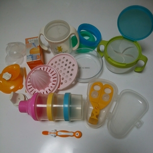  baby / child mug doll hinaningyo milk inserting etc. set ( Anpanman paper pack holder addition )