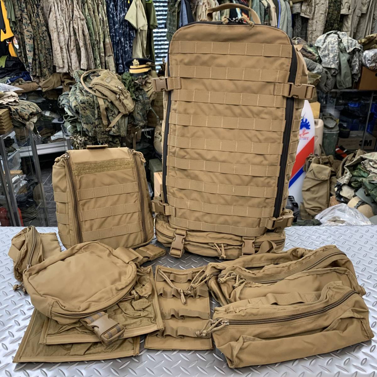 ヤフオク! -「アサルトパック (米軍 実物)」の落札相場・落札価格