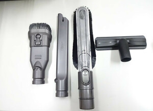 dyson DC31 DC34 DC35 DC44 DC45 DC62 DC63 V6 など用パーツ コンビネーションブラシ 隙間ノズル　布団ヘッド等　４点セット　 中古