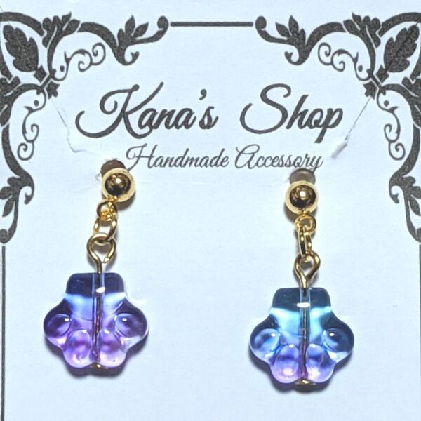 ハンドメイドピアス 肉球ピアス
