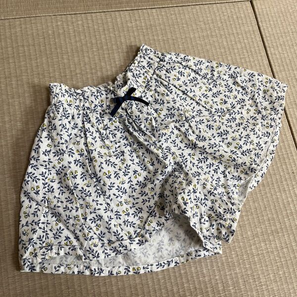 ボタニカル 小花柄 ミモザ コットンフラワー フレアショートパンツ