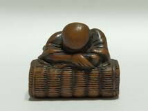 超絶技巧！時代 黄楊彫 柘植彫 木彫 居眠り 根付 NETSUKE 提物 印籠 成り行き!売り切り! _画像2