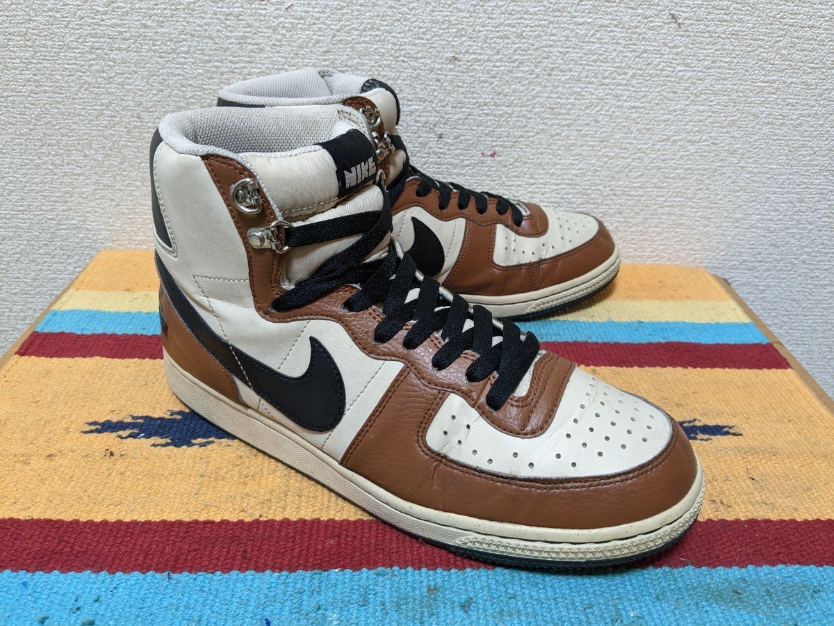 エスケープカラー!! NIKE TERMINATOR HIGH BASIC 茶-