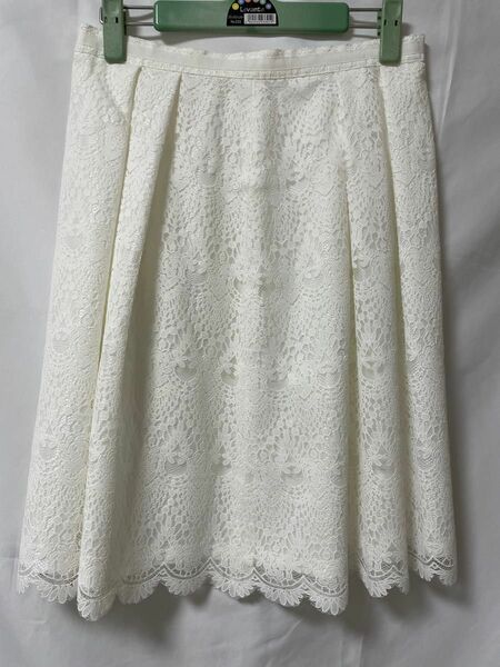 レーススカート　フレアスカート　純白　ホワイト　デート服　日本製