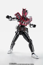 「S.H.Figuarts（真骨彫製法） 仮面ライダーディケイド・コンプリートフォーム」ダンボール未開封新品 プレミアムバンダイ(魂ウェブ)限定_画像5