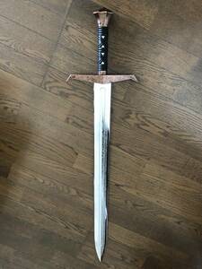 Имитационный меч Экскалива Меч (Меч, застрявший в камне) Смола -Спецификация покрытия Король Артур [модель сакура W226P] Почти новый