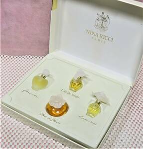 ニナリッチ　NINA RICCI　香水　ミニボトル4本　セット　未使用　