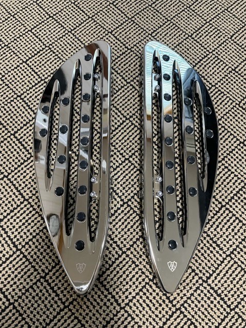 500円引きクーポン】 純正フットボード ステップボード CVO ハーレー