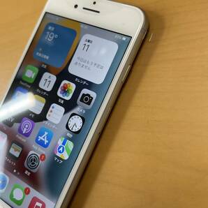 新品 未使用 国内SIMフリー Apple iPhone8 64GB シルバー A1906 格安SIM使用可能の画像4