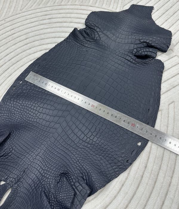 ヤフオク! -ワニ革 レザークラフトの中古品・新品・未使用品一覧