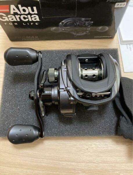 新品 正規品 アブガルシア(Abu Garcia) プロマックス 4 ベイトリール 釣り具 右巻き