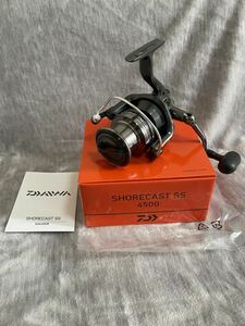 新品 ダイワ(DAIWA) 18 SHORECAST SS 【4500】 スピニングリール 釣り具 フィッシング 海釣り アルミニウム キス カレイ ベラ アイナメ