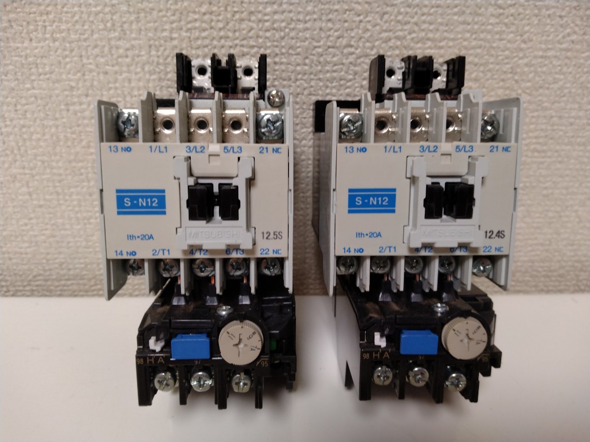 税込) 三菱電機シーケンサ 三菱電機 Q172DSRCPU 2台 Q172DSRCPU