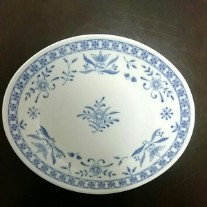 皿　白×ブルー　楕円　オバール　取皿　2点　周富徳　CHINA&CHINA 前畑陶器　植物柄