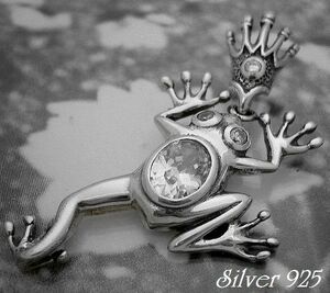シルバー925銀のジルコニア付き王冠フロッグ カエル ペンダント/Bu-boon silver