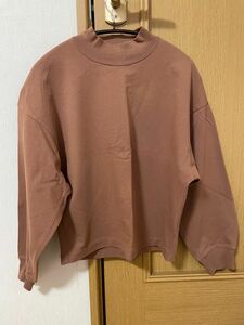 UNIQLO モックネック　トレーナー　Tシャツ 長袖カットソー