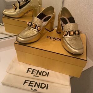 FENDI 新品に近い　人気完売品！ローファー　パンプス