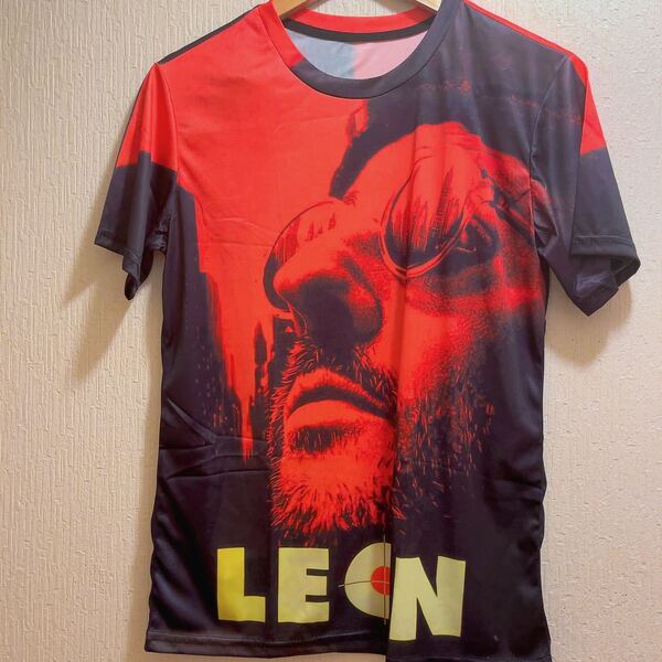 新品★大ヒット不朽名作映画レオン★ジャンレノ★Tシャツ★ユニセックス★L最終値下★現品限り!