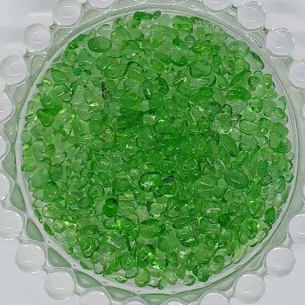 ガラスの粒 グリーン 30グラム3～6mm