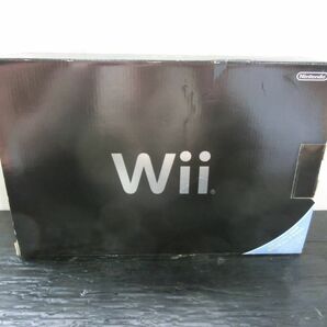 T【W8-67】【140サイズ】Wii/本体/リモコン/他/まとめてセット※通電確認済み・動作未確認・ジャンク扱い・外箱イタミ・傷・汚れ有の画像1