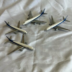 【4機セット/鑑賞保管品/KU】 ANA 飛行機　模型　オブジェ　国内線　国際線　エアーライン　旅客機　旅行　空の旅　IS0325