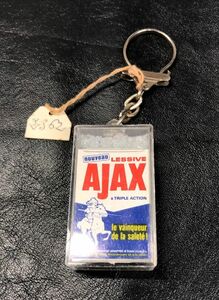 アンティークキーホルダー フレンチ 1960 1970 ヴィンテージ AJAX オシャレ バッジ 雑貨 コレクション (a-1