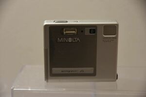  компактный цифровой фотоаппарат MINOLTA Minolta DiMAGE X Z26
