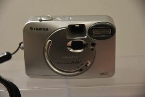 コンパクトデジタルカメラ FUJIFILM フジフィルム FINEPIX A201 Z29