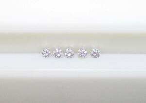 A 1/20ctメレダイヤ(2.3-2.4mm) 5個(計0.249ct)セット販売