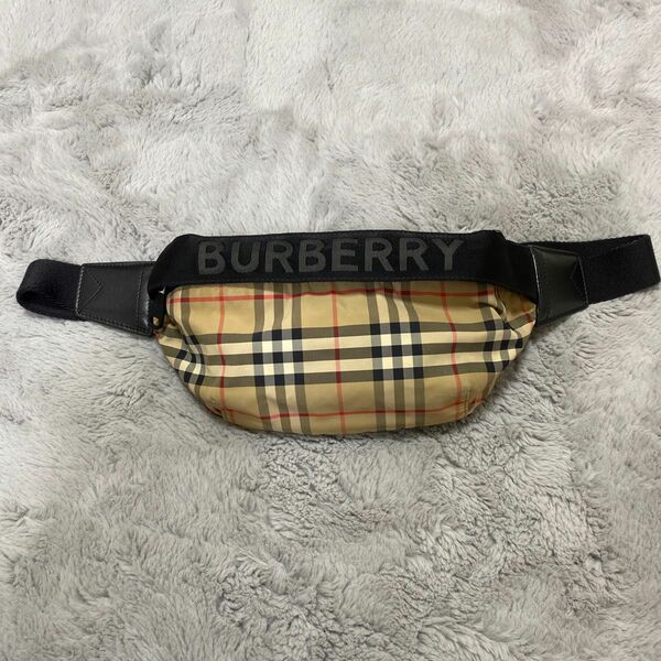 Burberry ボディバッグ 