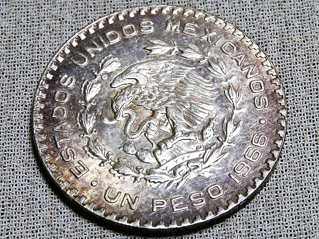 ヤフオク! -「メキシコ1ペソ銀貨」(ラテンアメリカ) (世界)の落札相場