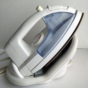 HITACHI Hitachi iron VEGEE CSI-71 cordless steam iron 