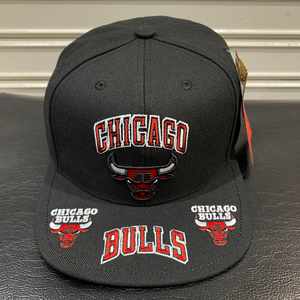 USA正規品 Mitchell&Ness ミッチェル&ネス NBA シカゴ ブルズ CHICAGO BULLS 公式 スナップバックキャップ THE BRIM サイズ調節可 黒