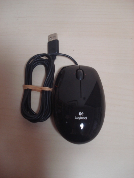 [送料無料 即決] Logicool M-UAS144 PERFORMANCE LASER マウス ジャンク