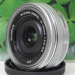 【美品】オリンパスM.ZUIKO12-42mm♪パンケーキズームレンズ♪ 超オシャレで使い回しの良いおすすめのレンズ♪