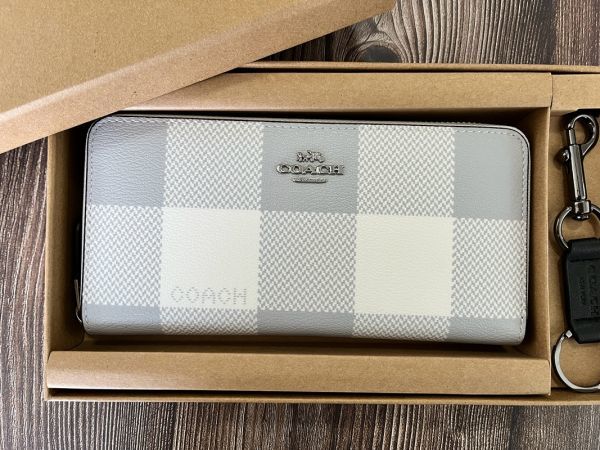 COACH 新品 ホワイト 長財布 レディース コーチ 小物 白 財布 J02