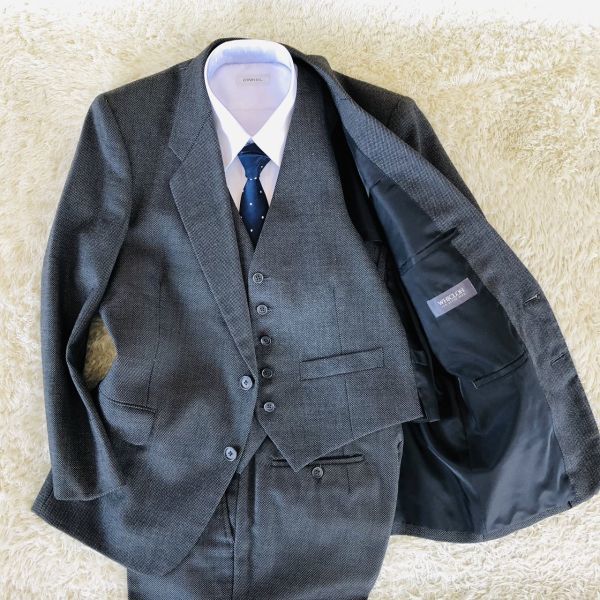 ヤフオク! -スリーピース スーツの中古品・新品・未使用品一覧