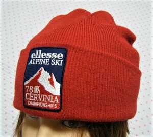 エレッセ　ellesse　ALPINE SKI　スキー用ニット帽子・ビーニー 赤色　頭囲 57～59㌢　78 CERVINIA CHAMPIONSHIPS　抗菌防臭　定価 4,400円