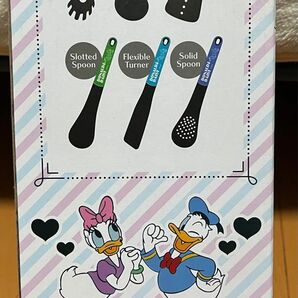 Disneyキッチンツールセット【ドナルド&デイジー】【新品未使用品】ミッキー　ミニー　ディズニー　調理器具　