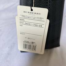 ▼【1円スタート】バーバリー クラッチ・セカンドバッグ BURBERRYハンドバッグ ZAC01-700-09 袋付き タグ付き 新品未使用品_画像5