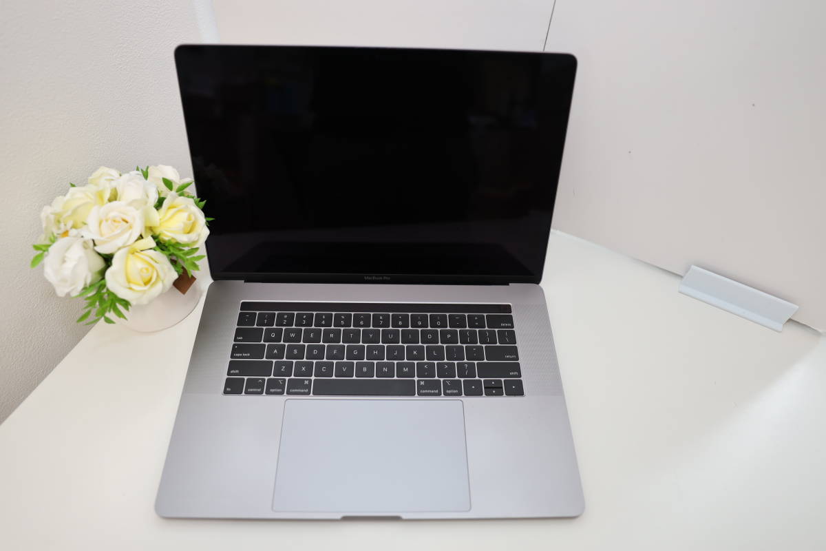 ヤフオク! -「560x」(MacBook Pro) (ノートブック、ノートパソコン)の ...