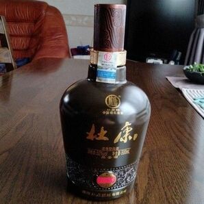 古酒最高級中国名酒 1988年製造2013年包装未開封 三国誌の曹操が愛飲した杜康酒 35年前の東洋名酒 非売品珍しい収蔵品です。